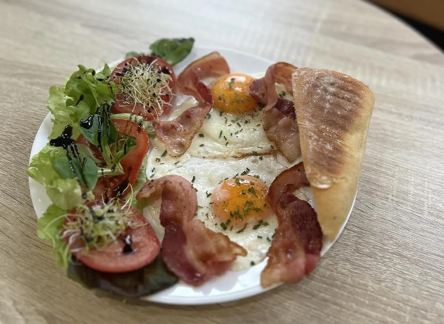 Corvin Royal Apartments - Breakfast Available Budapest Hungary