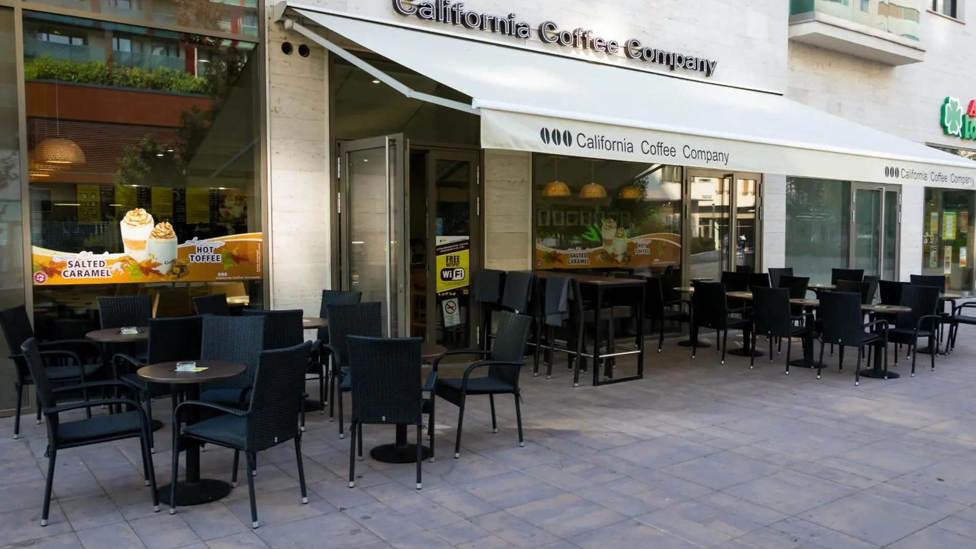 Corvin Royal Apartments - Breakfast Available Budapest Hungary
