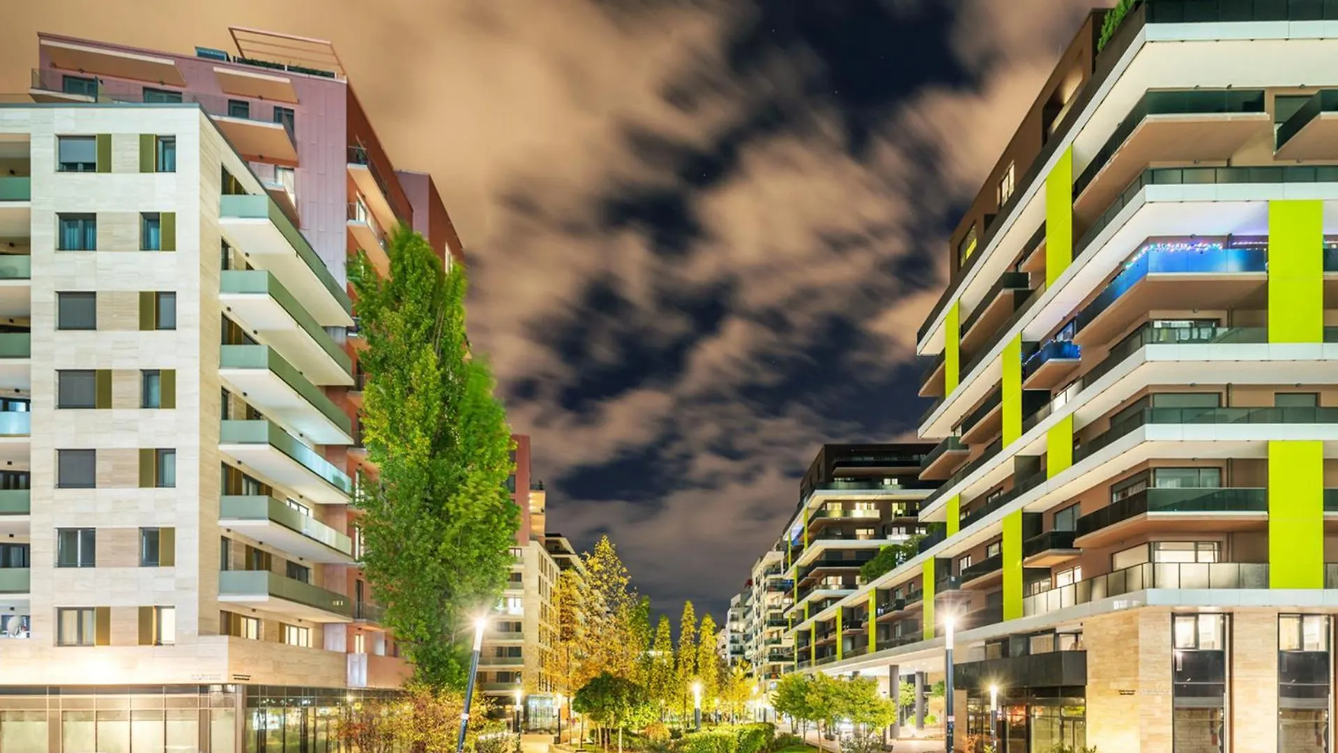 Mega Sale - Book Now - Corvin Royal Apartments Budapest Magyarország