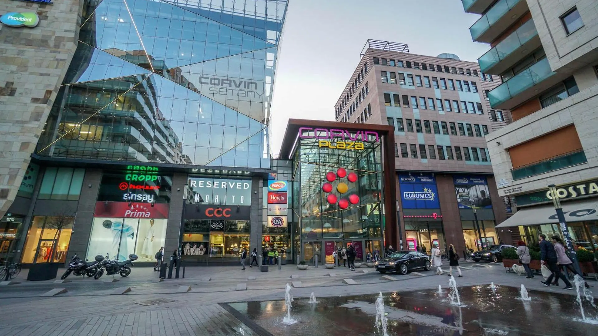 Mega Sale - Book Now - Corvin Royal Apartments Budapest